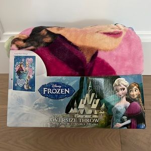 Disney Frozen Oversize Throw